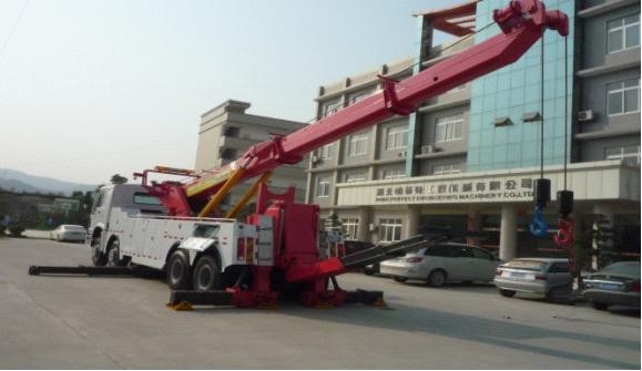 华体（中国）科技有限公司-HUATI重汽豪泺前四后八50吨旋转吊清障车